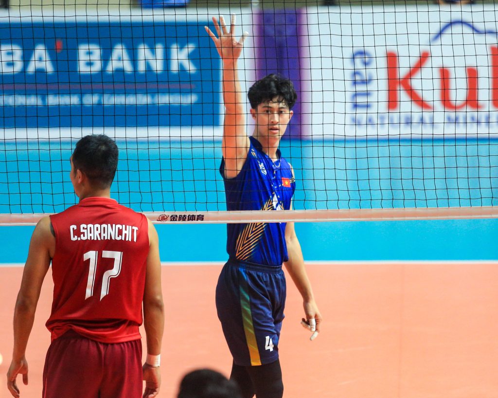 Bó gối bóng chuyền ngắn