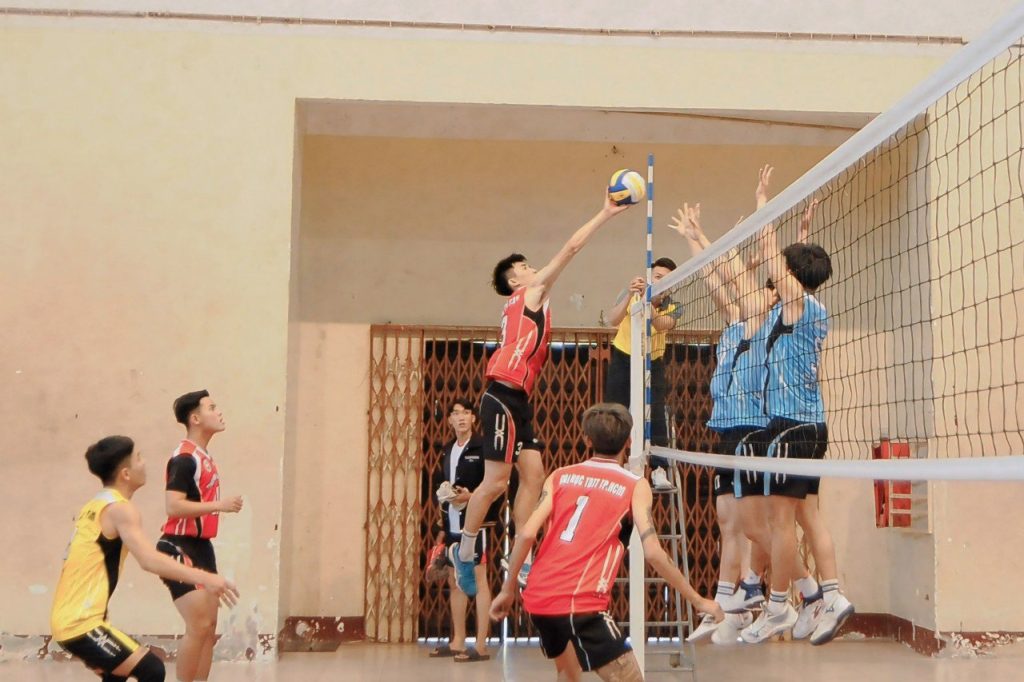 Câu lạc bộ bóng chuyền tphcm