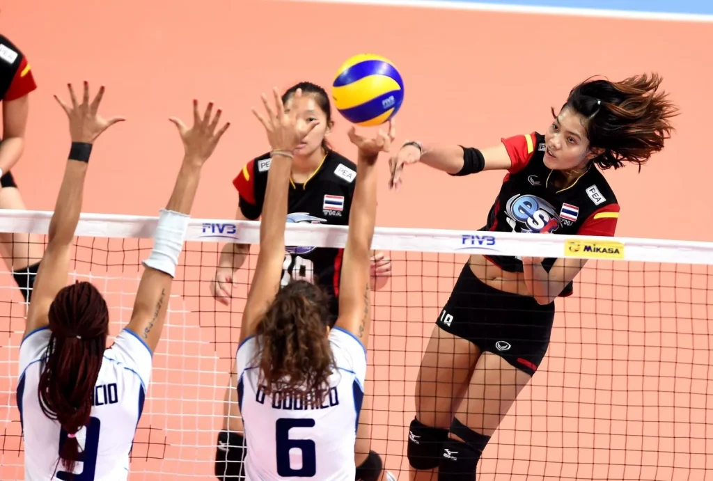 Lớp huấn luyện thể thao