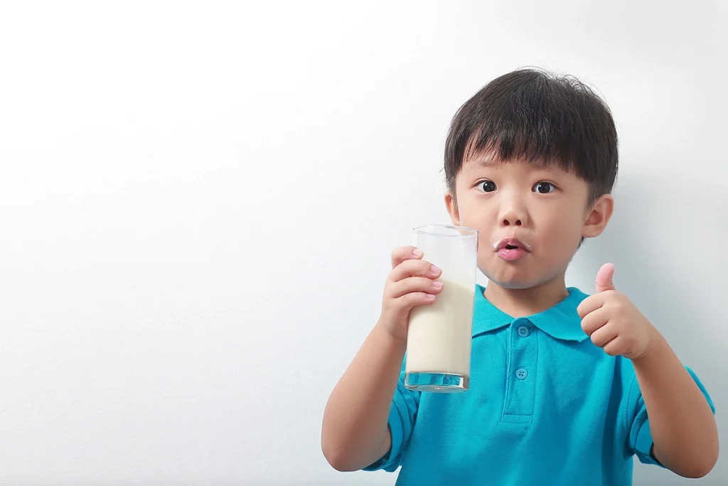 Uống sữa gì cho bé tăng chiều cao Uống sữa gì cho bé tăng chiều cao