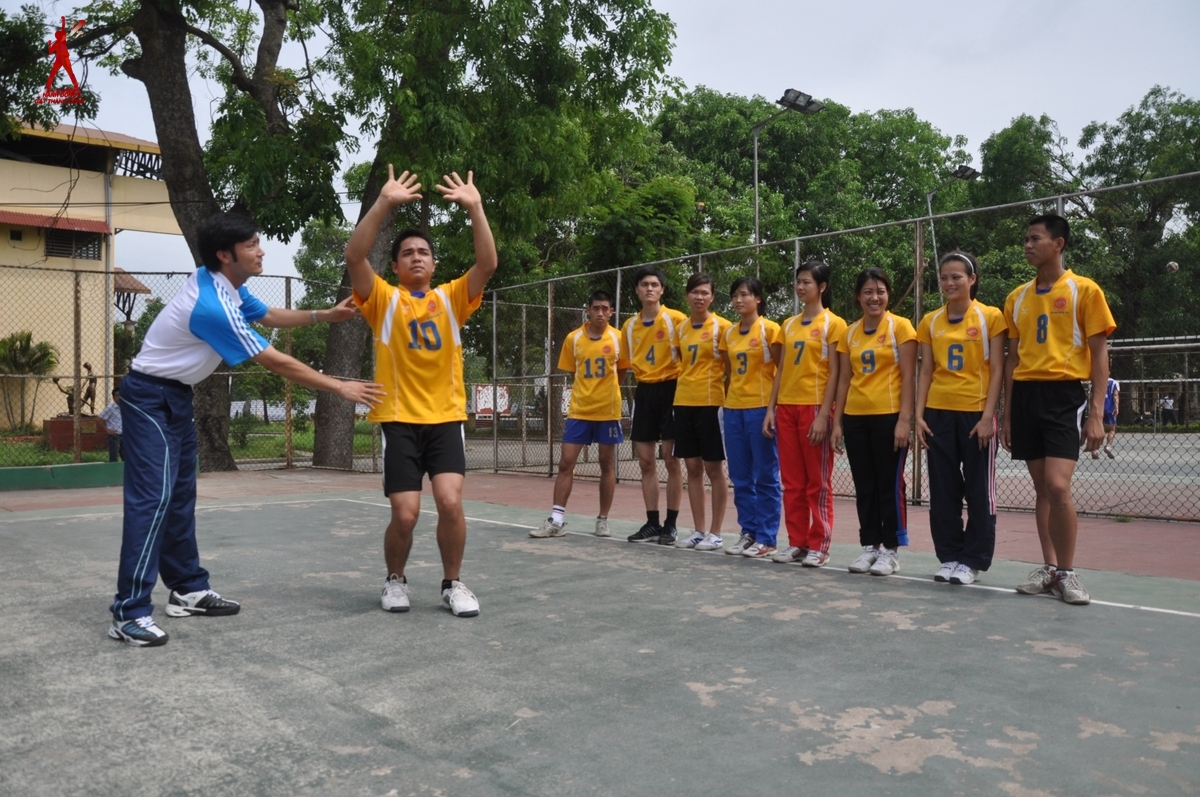 Khái niệm giáo dục thể chất là gì? Học giáo dục thể chất làm gì? Lý luận và phương pháp giáo dục thể chất ra sao?