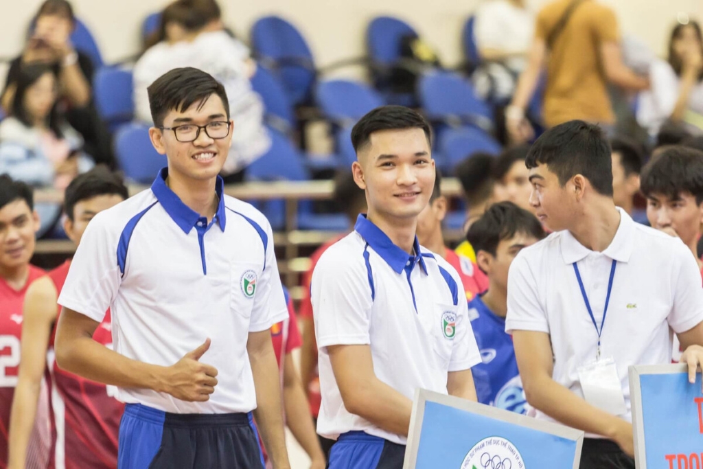 sư phạm thể dục thể thao học đường cùng trung tâm giáo dục thể chất và thể thao và trường sư phạm thể dục thể thao trong đào tạo.