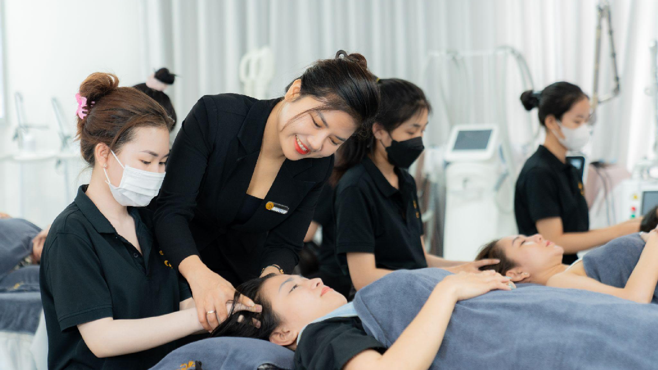 học nghề ra trường có việc làm ngay