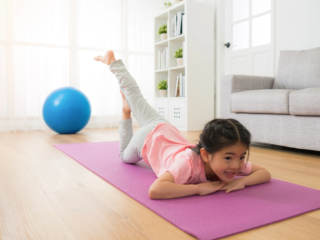 Yoga giúp trẻ phát triển hài hòa giữa trí não và cơ thể Yoga giúp trẻ phát triển hài hòa giữa trí não và cơ thể