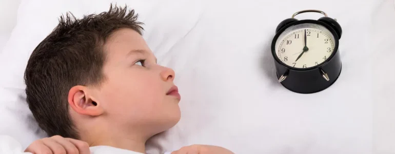 Khó Ngủ Nên Uống Gì? Ba Mẹ Làm Gì Để Giúp Con Ngủ Ngon