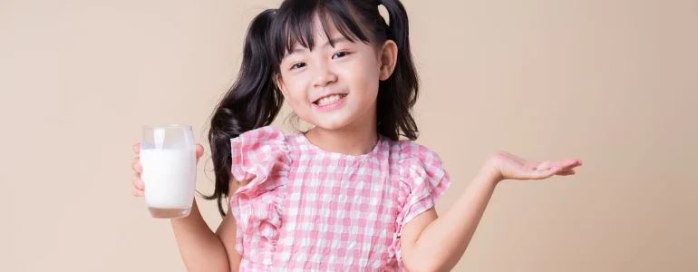 Những Loại Sữa Làm Trẻ Dậy Thì Sớm – Điều Ba Mẹ Cần Biết