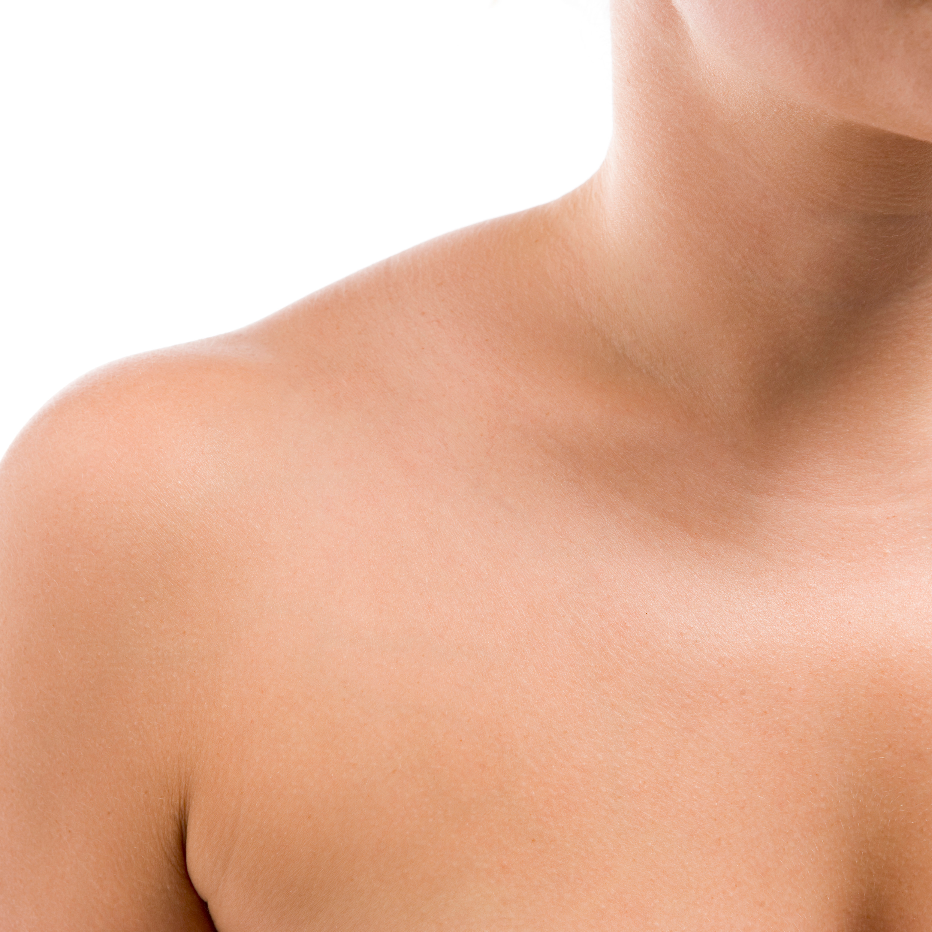 Dấu hiệu khi cột sống xảy ra bất thường biểu hiện ở ngực và vai của trẻ (Nguồn Internet) Dấu hiệu khi cột sống xảy ra bất thường