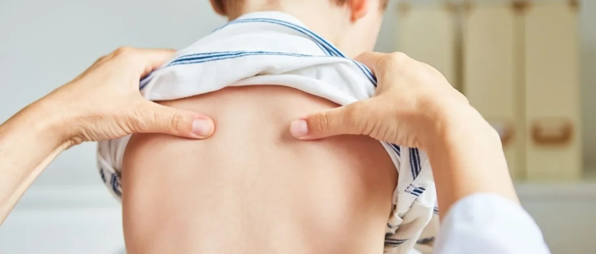 Tầm Soát Cột Sống Ở Trẻ - Xây Dựng Phát Triển Chiều Cao?