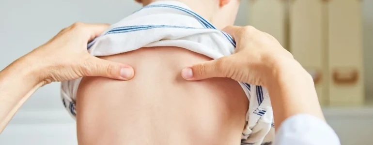 Tầm Soát Cột Sống Ở Trẻ - Xây Dựng Phát Triển Chiều Cao?