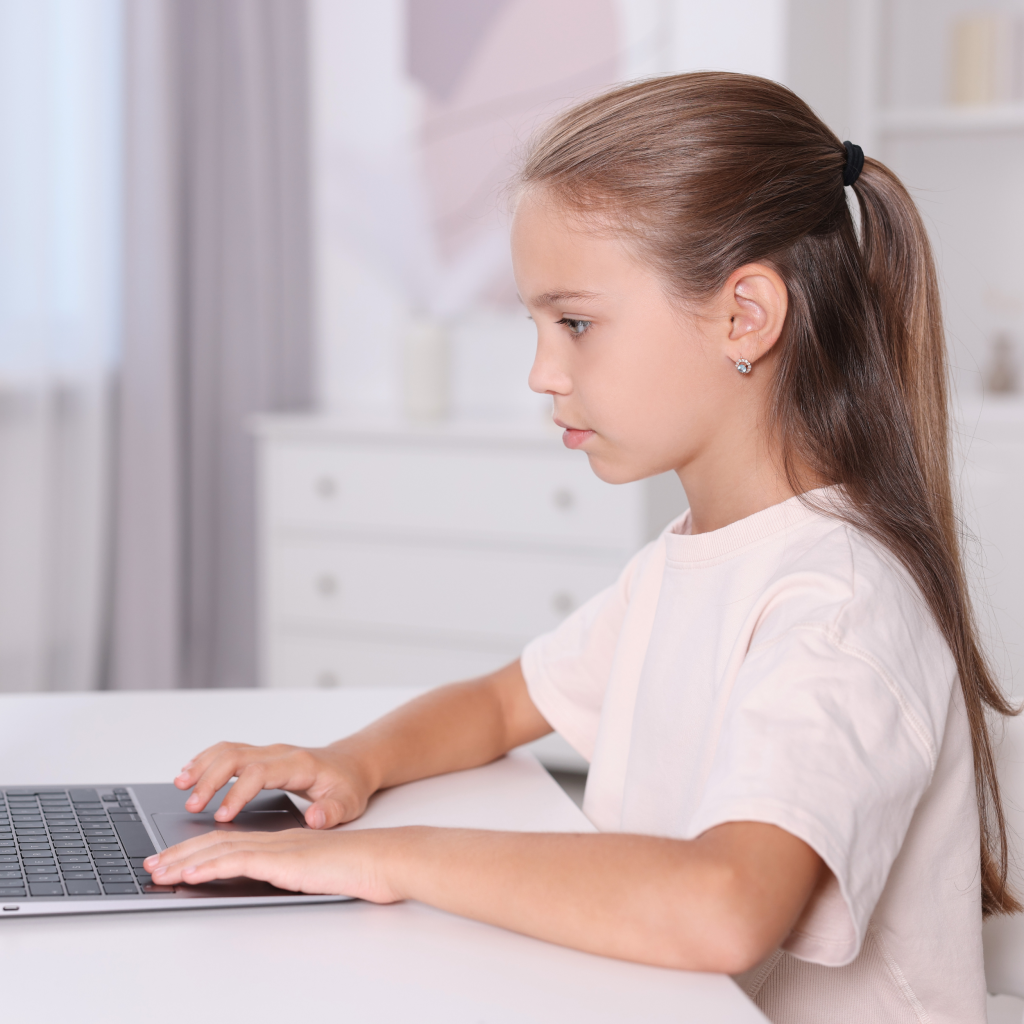 Tư thế đẹp cho bé