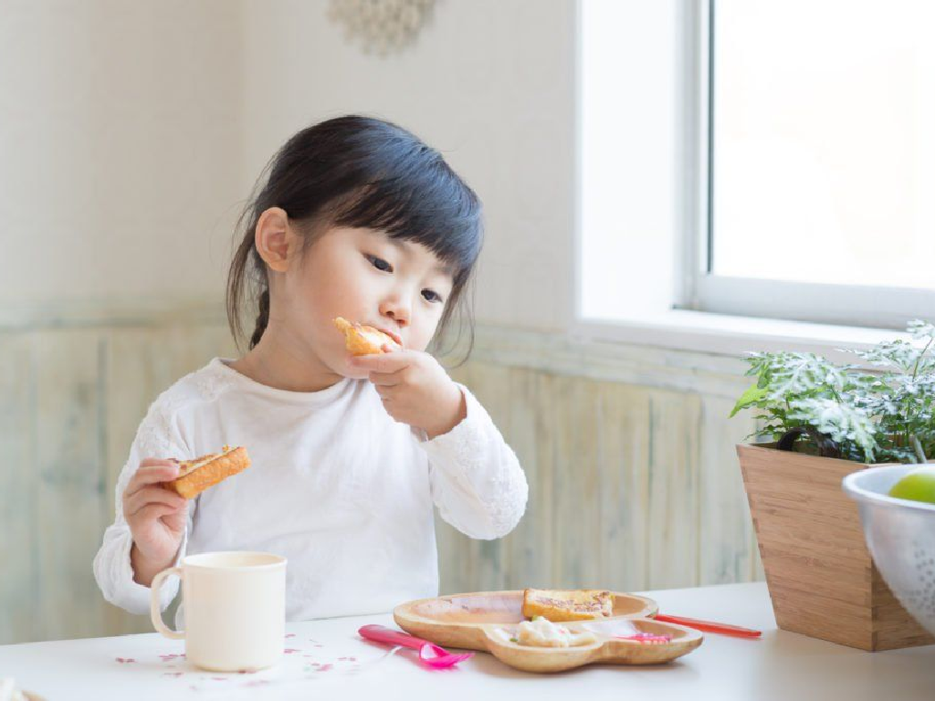 Giải Pháp Cho Bé Biếng Ăn: Bánh Dinh Dưỡng Cho Trẻ Em