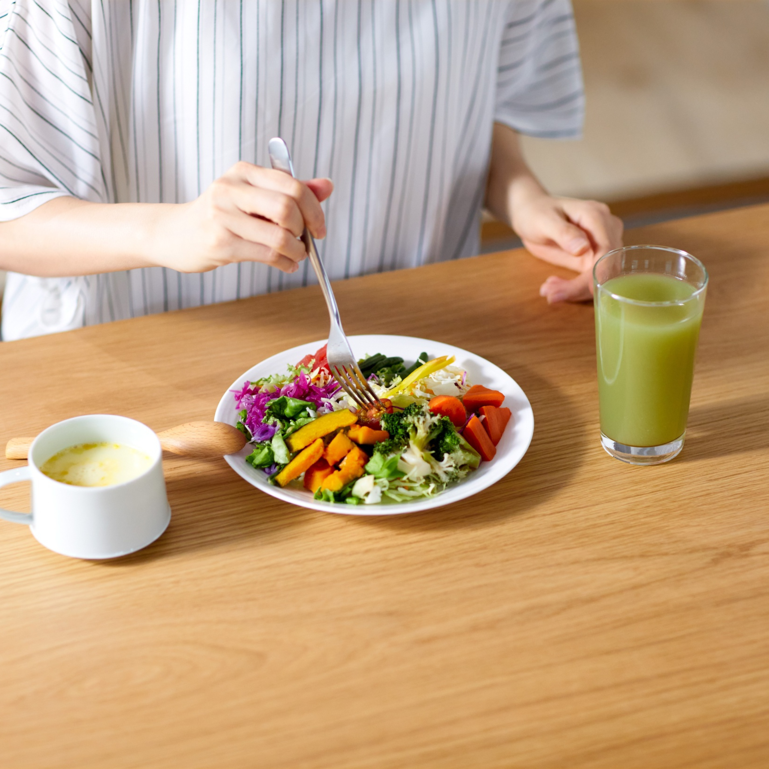 Để có thể phát triển chiều cao bạn cần đáp ứng các chất dinh dưỡng cần thiết cho cơ thể