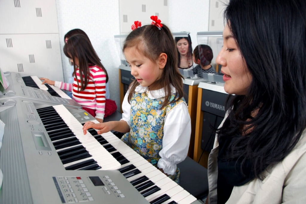 Tham gia đa dạng các lớp học ngoại khóa giúp các em khám phá sở thích, năng khiếu tiềm ẩn