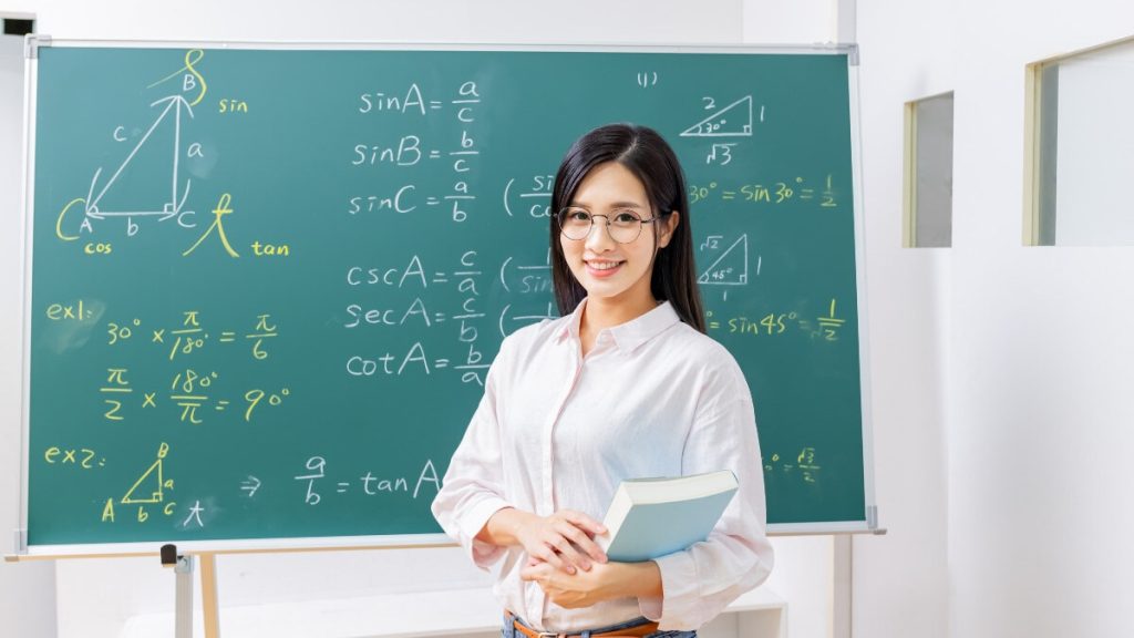 các ngành học dễ có việc làm