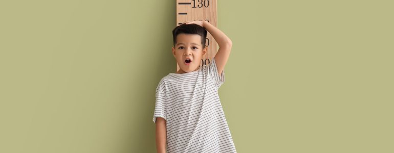 Chiều cao cân nặng chuẩn của trẻ