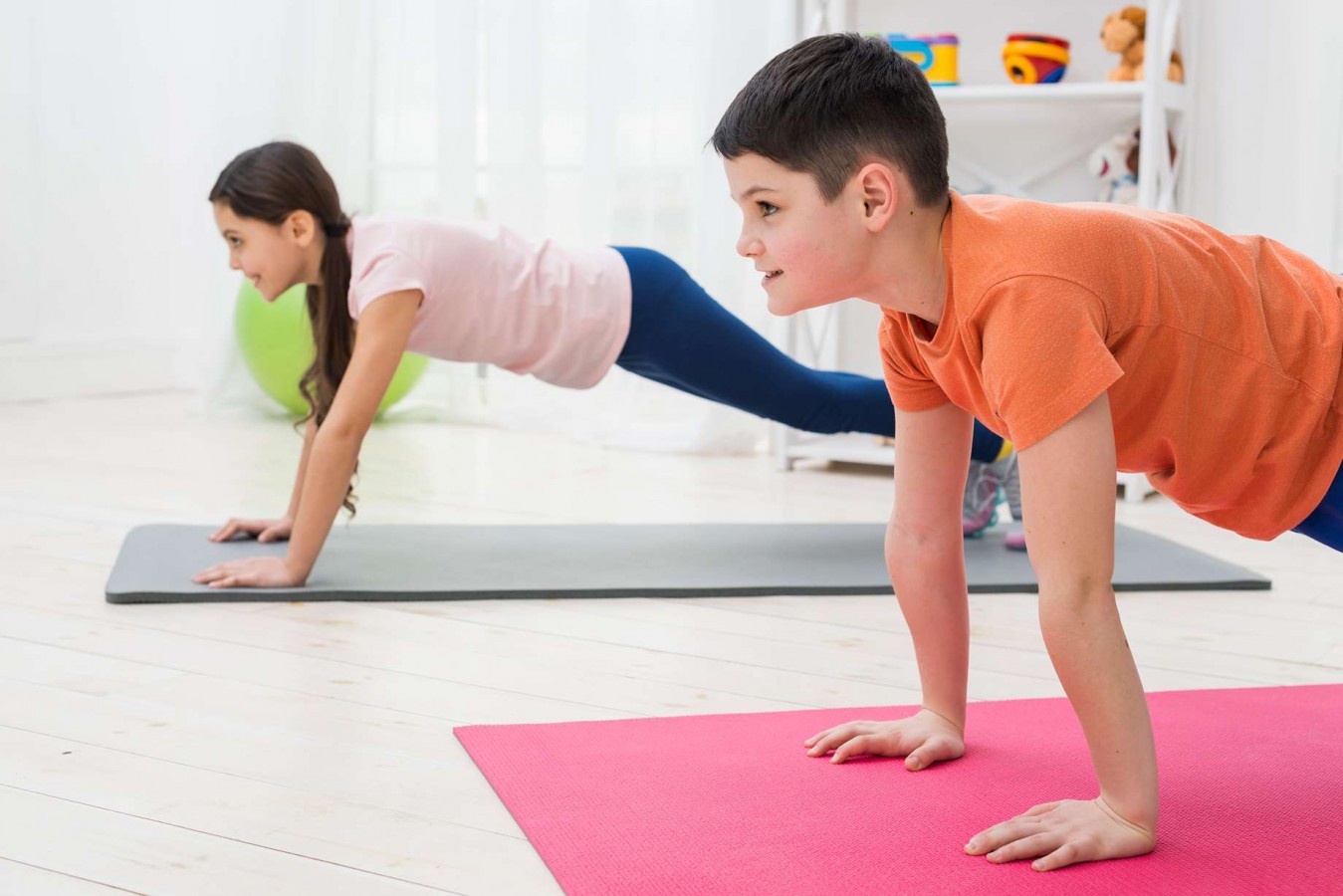 Mỗi bài nên thực hiện với nhịp thở đều